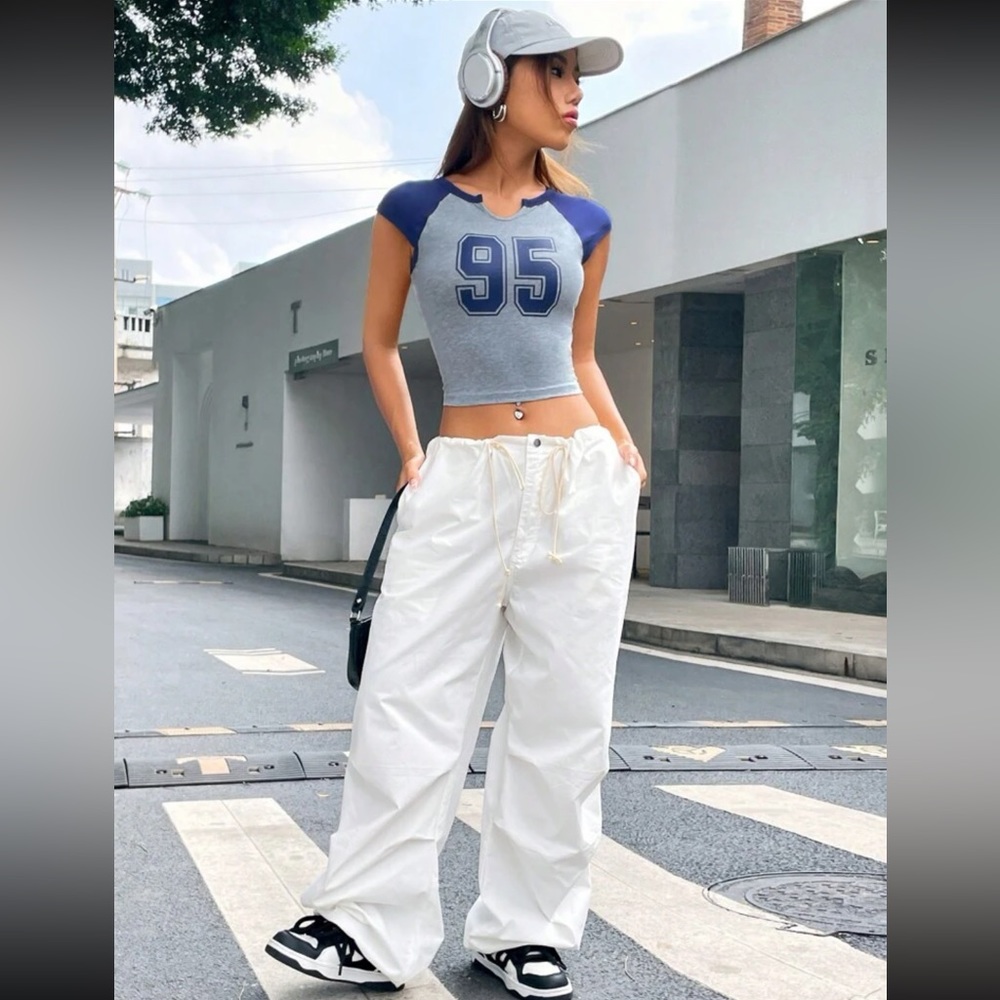 Number Print Crop Tee ❤️ - Picture 3 of 5